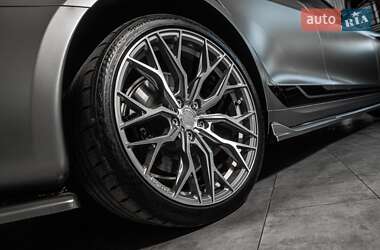 Лифтбек Tesla Model S 2021 в 