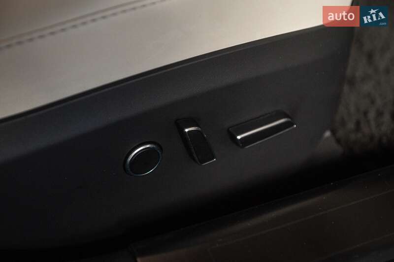 Ліфтбек Tesla Model S 2021 в Одесі фото 64 Ліфтбек Tesla Model S 2021 в Одесі