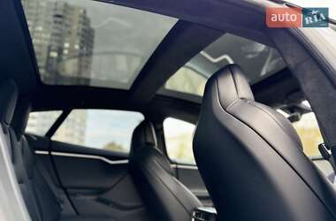 Ліфтбек Tesla Model S 2017 в 