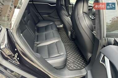 Ліфтбек Tesla Model S 2017 в 