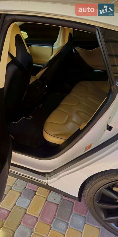 Лифтбек Tesla Model S 2013 в Харькове