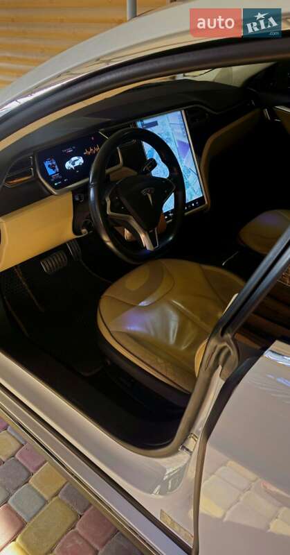 Лифтбек Tesla Model S 2013 в Харькове