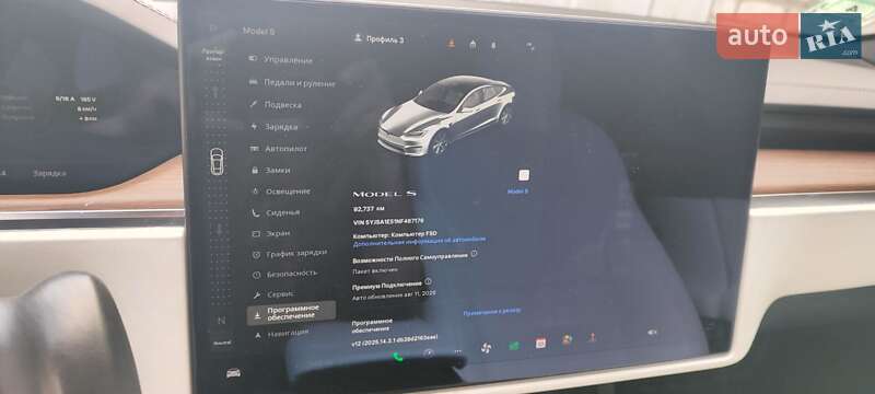 Лифтбек Tesla Model S 2022 в Киеве