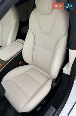 Лифтбек Tesla Model S 2022 в 