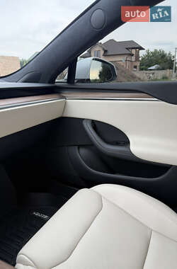 Лифтбек Tesla Model S 2022 в 