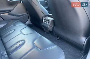 Лифтбек Tesla Model S 2016 в 