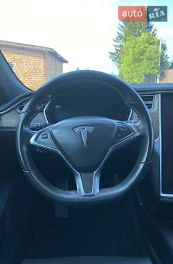 Лифтбек Tesla Model S 2016 в 