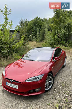 Ліфтбек Tesla Model S 2015 в 