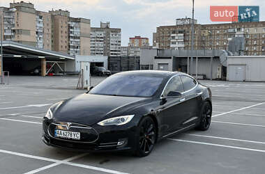 Tesla Model S 2014