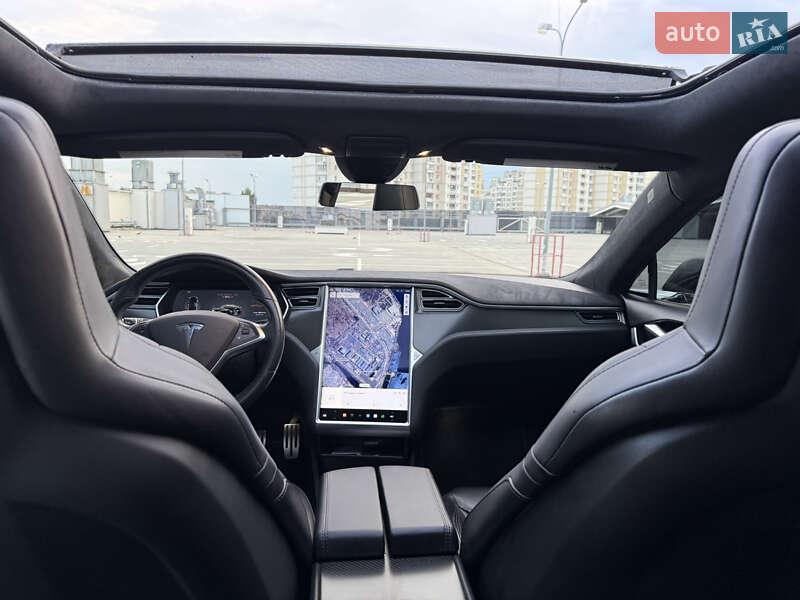 Лифтбек Tesla Model S 2014 в Киеве