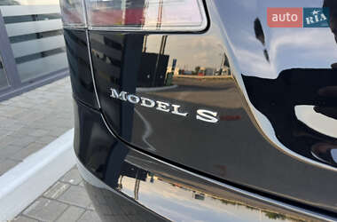Лифтбек Tesla Model S 2013 в 