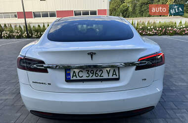 Лифтбек Tesla Model S 2017 в 