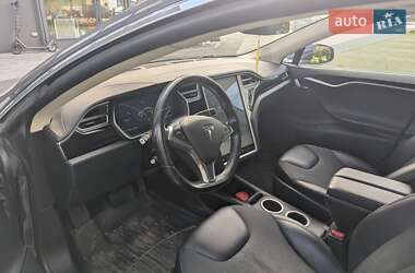 Лифтбек Tesla Model S 2015 в 