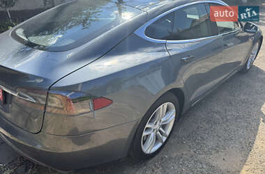 Ліфтбек Tesla Model S 2014 в 