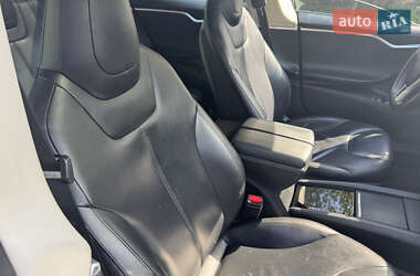 Ліфтбек Tesla Model S 2014 в 