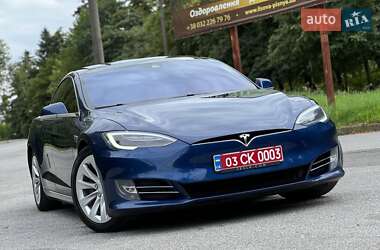 Ліфтбек Tesla Model S 2017 в Трускавці