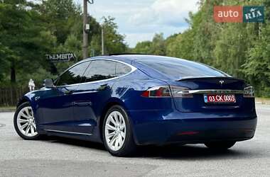 Лифтбек Tesla Model S 2017 в 