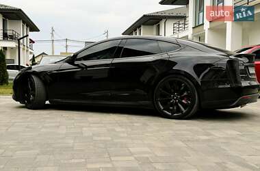 Лифтбек Tesla Model S 2016 в 