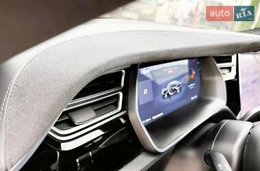 Лифтбек Tesla Model S 2016 в 
