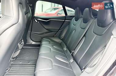 Лифтбек Tesla Model S 2016 в 