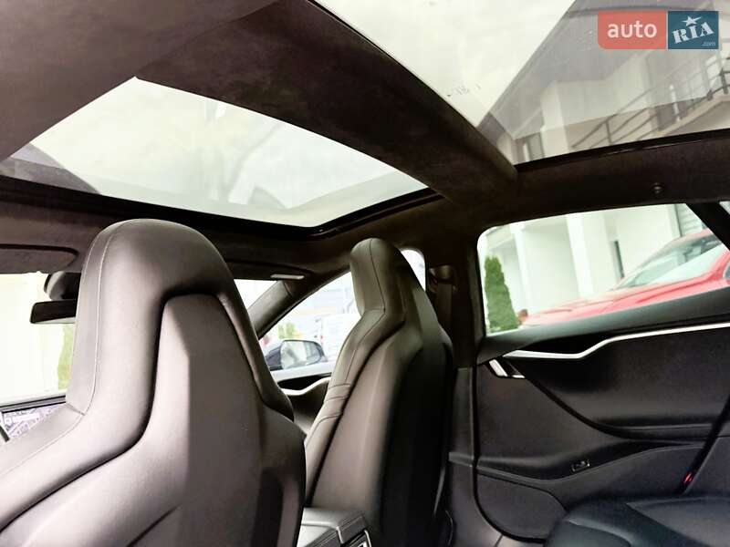 Лифтбек Tesla Model S 2016 в Ровно фото 28 Лифтбек Tesla Model S 2016 в Ровно