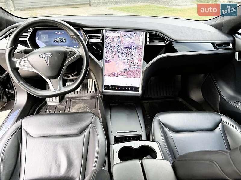 Лифтбек Tesla Model S 2016 в Ровно фото 29 Лифтбек Tesla Model S 2016 в Ровно