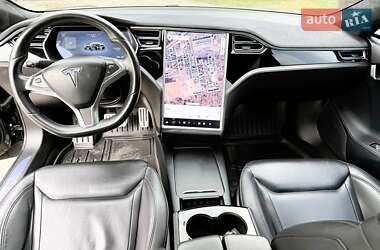 Лифтбек Tesla Model S 2016 в 