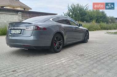 Ліфтбек Tesla Model S 2014 в 
