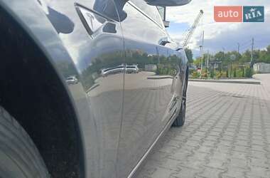 Ліфтбек Tesla Model S 2014 в 