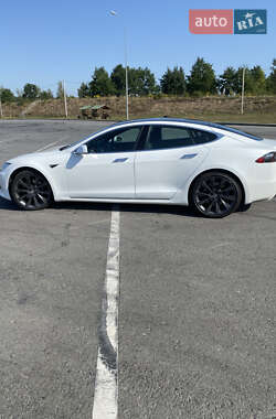 Лифтбек Tesla Model S 2018 в 