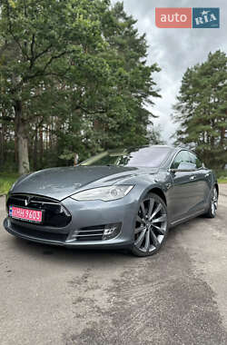 Лифтбек Tesla Model S 2014 в 