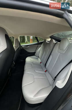 Лифтбек Tesla Model S 2014 в 