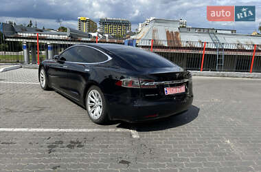 Лифтбек Tesla Model S 2017 в 
