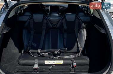 Лифтбек Tesla Model S 2013 в 