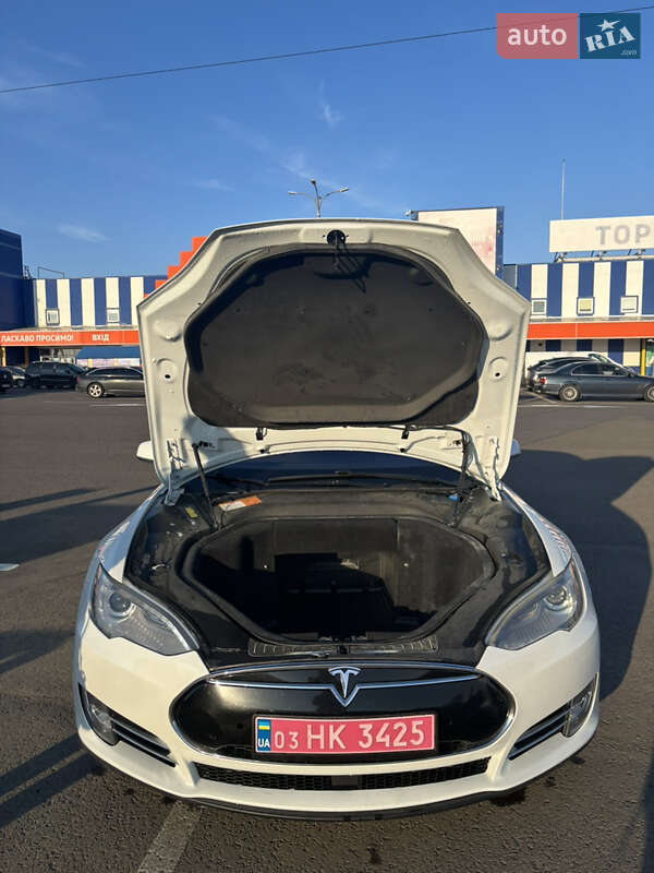 Лифтбек Tesla Model S 2012 в Луцке фото 9 Лифтбек Tesla Model S 2012 в Луцке