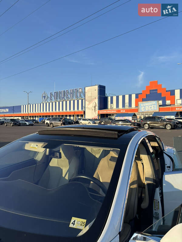 Лифтбек Tesla Model S 2012 в Луцке фото 30 Лифтбек Tesla Model S 2012 в Луцке