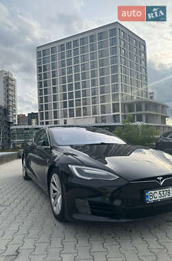 Ліфтбек Tesla Model S 2016 в 