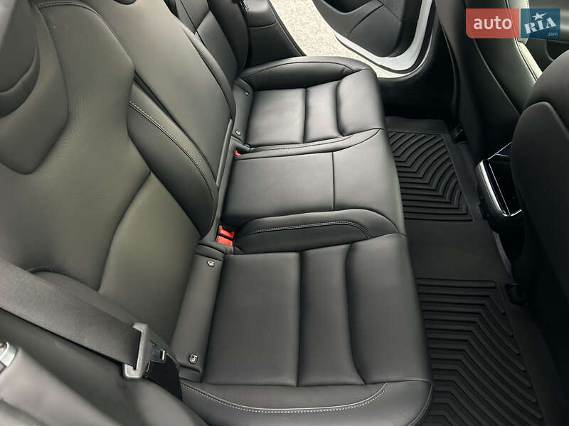 Ліфтбек Tesla Model S 2021 в Львові фото 18 Ліфтбек Tesla Model S 2021 в Львові