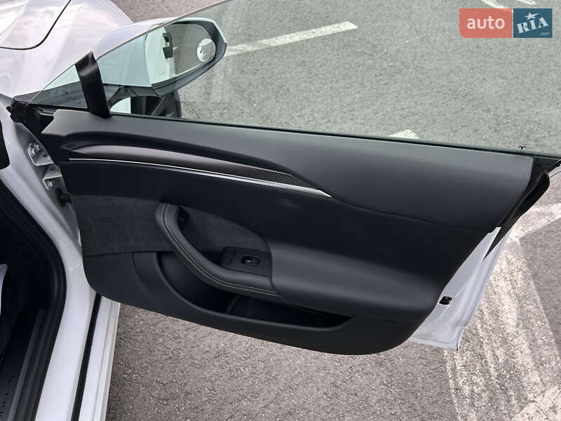 Ліфтбек Tesla Model S 2021 в Львові фото 22 Ліфтбек Tesla Model S 2021 в Львові