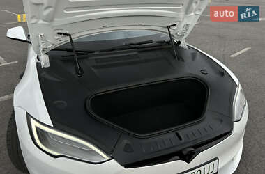 Ліфтбек Tesla Model S 2021 в 