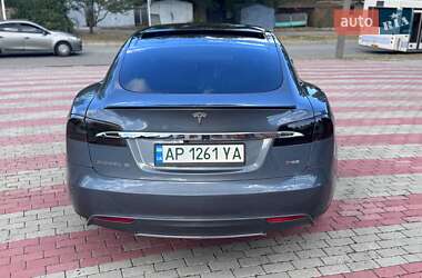 Лифтбек Tesla Model S 2013 в 