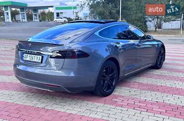 Лифтбек Tesla Model S 2013 в 