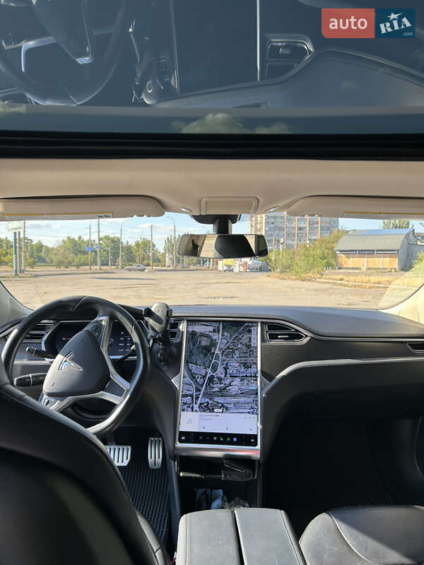 Лифтбек Tesla Model S 2013 в Херсоне