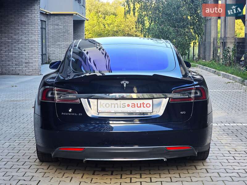 Ліфтбек Tesla Model S 2014 в Хмельницькому