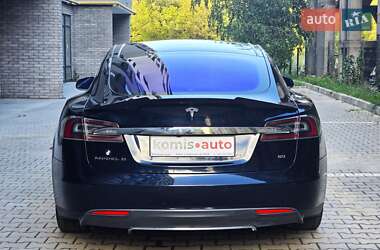 Лифтбек Tesla Model S 2014 в 