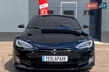 Лифтбек Tesla Model S 2020 в 