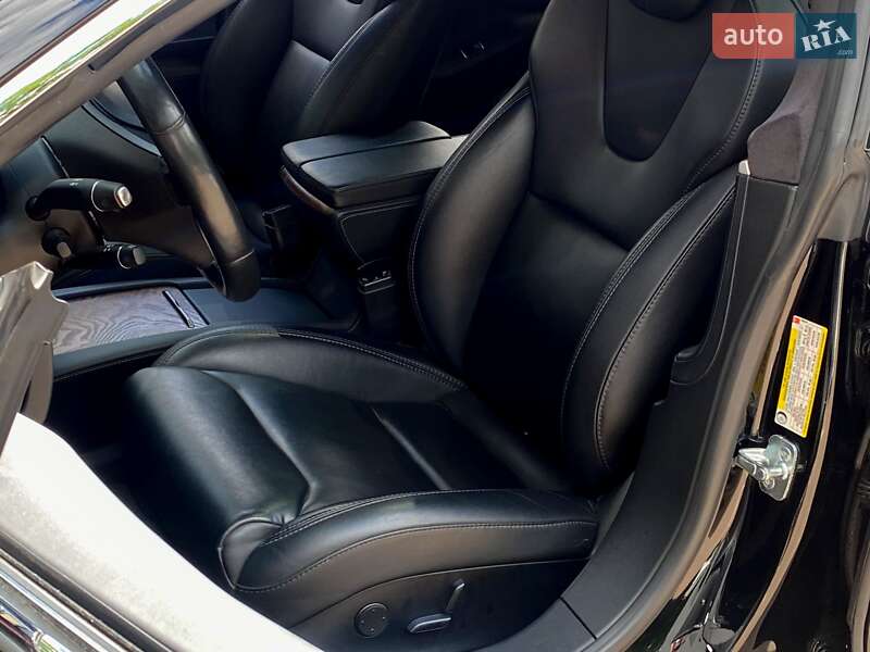 Лифтбек Tesla Model S 2020 в Киеве