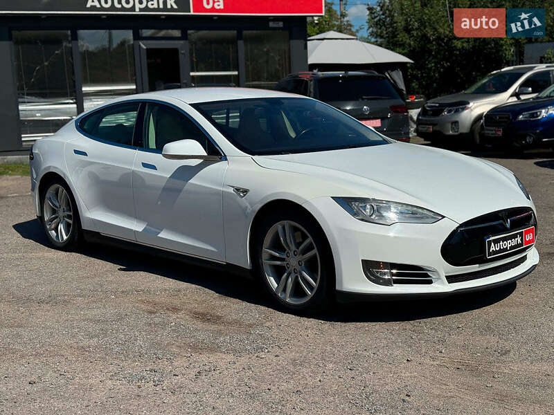 Лифтбек Tesla Model S 2013 в Виннице фото 5 Лифтбек Tesla Model S 2013 в Виннице