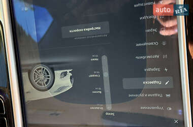 Лифтбек Tesla Model S 2013 в 