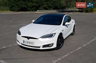 Tesla Model S 2015